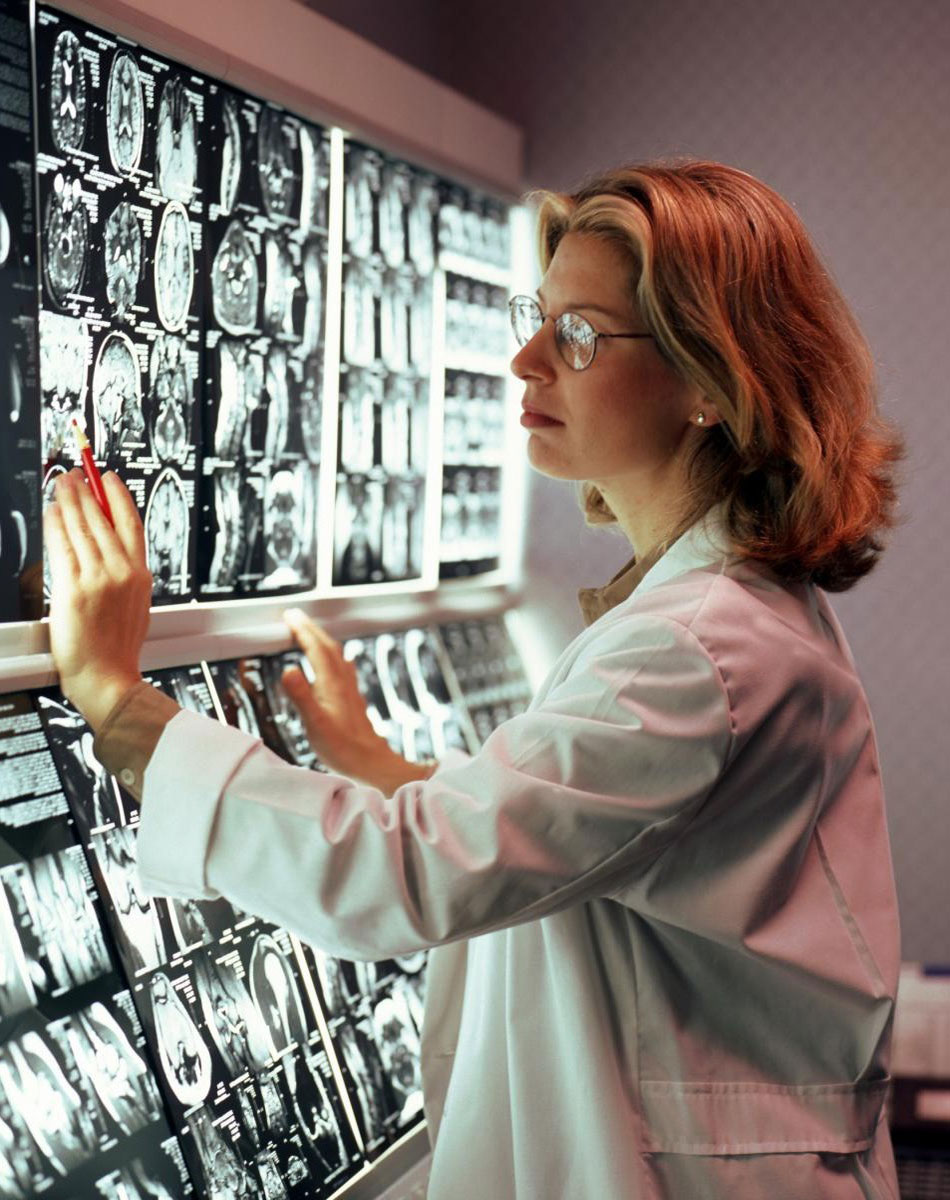 Мрт исследование. Компьютерная томография врач. Врач мрт что это. Врач мрт. Врач мрт что это.